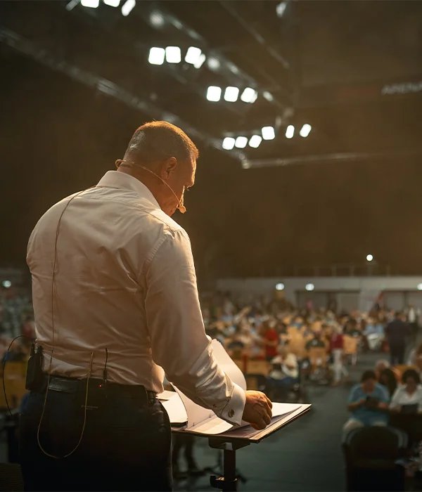 Marc Galal auf der Event-Bühne